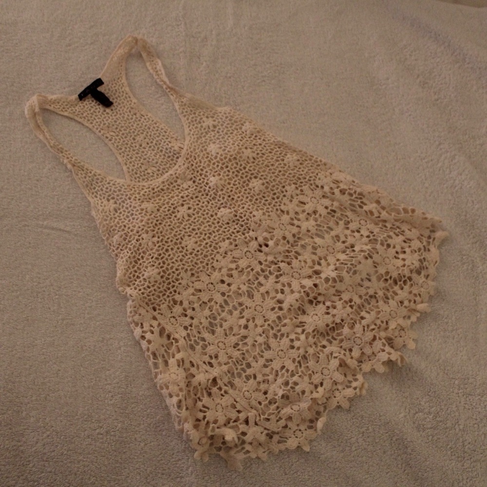 **NEVER WORN**Sheer Floral Lace Tank Top